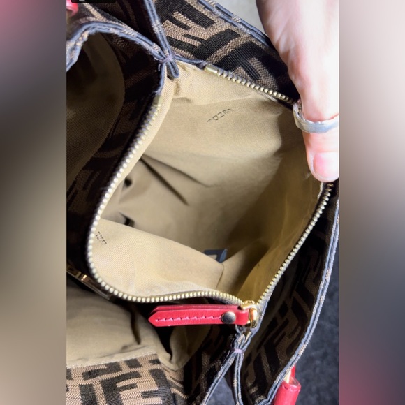 Fendi purse - Picture 16 of 17